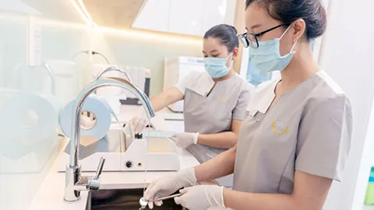 Chi phí hợp lý: Nha khoa hiDental mang đến cho quý khách hàng các dịch vụ nha khoa với mức giá đa dạng và phương thức thanh toán linh hoạt (có thể thanh toán theo từng giai đoạn điều trị hoặc tham gia chương trình